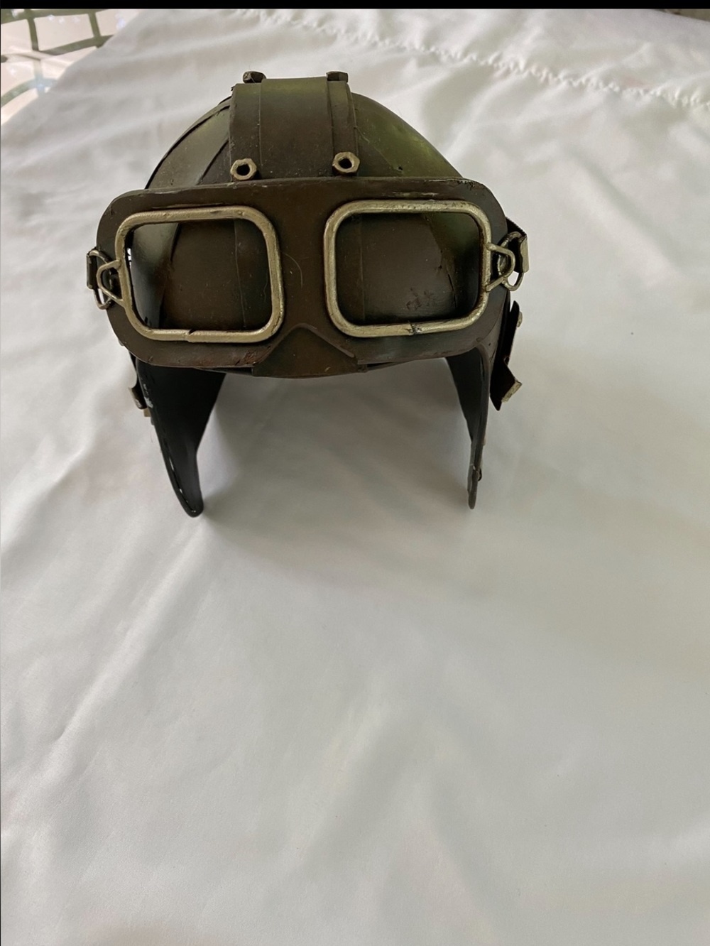 Father’s Day Idea! Decorative Metal Pilot’s Helmet for Shelf or Desk Display